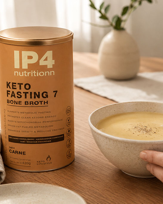 Keto Fasting 7 Bone Broth sendo preparado